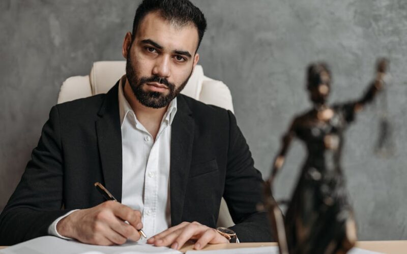Due Diligence Legal: Guia Completo para Análise Jurídica em Aquisições e Fusões